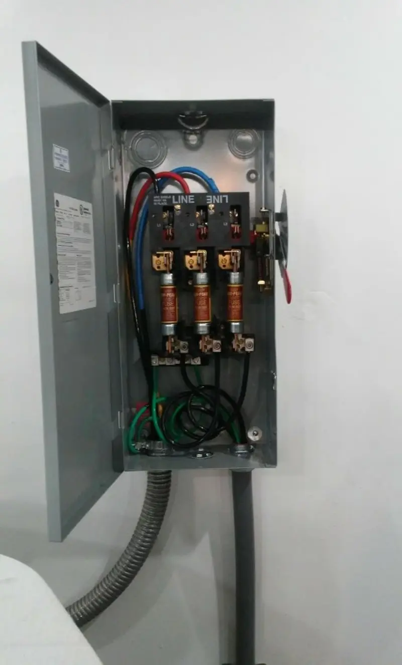 Three-phase disconnect switch installed for Electrical Wiring & Rewiring in Osawatomie